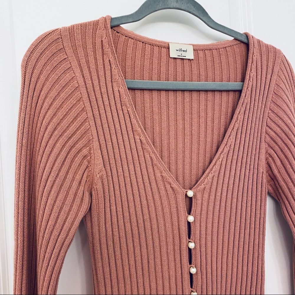 Aritzia Wilfred Pearl Cardigan